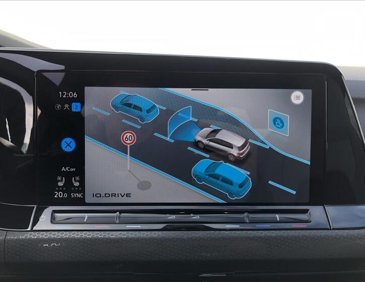 Volkswagen Golf 22