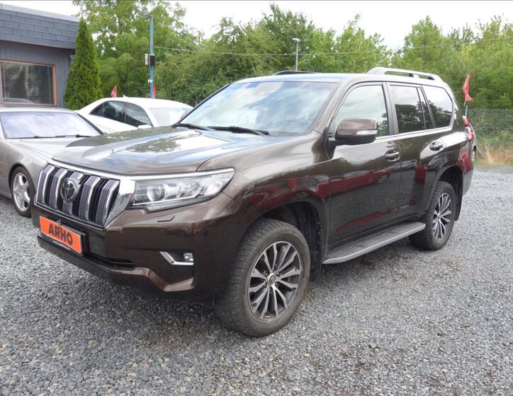 Toyota Land Cruiser 2