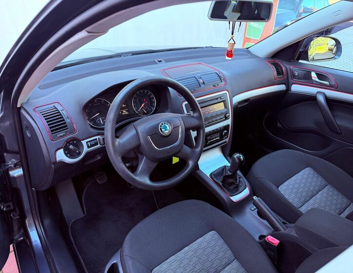 Škoda Octavia 12