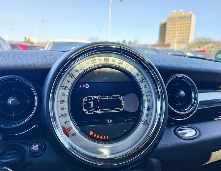 Mini Clubman 18
