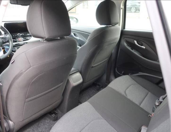 Hyundai i30 12