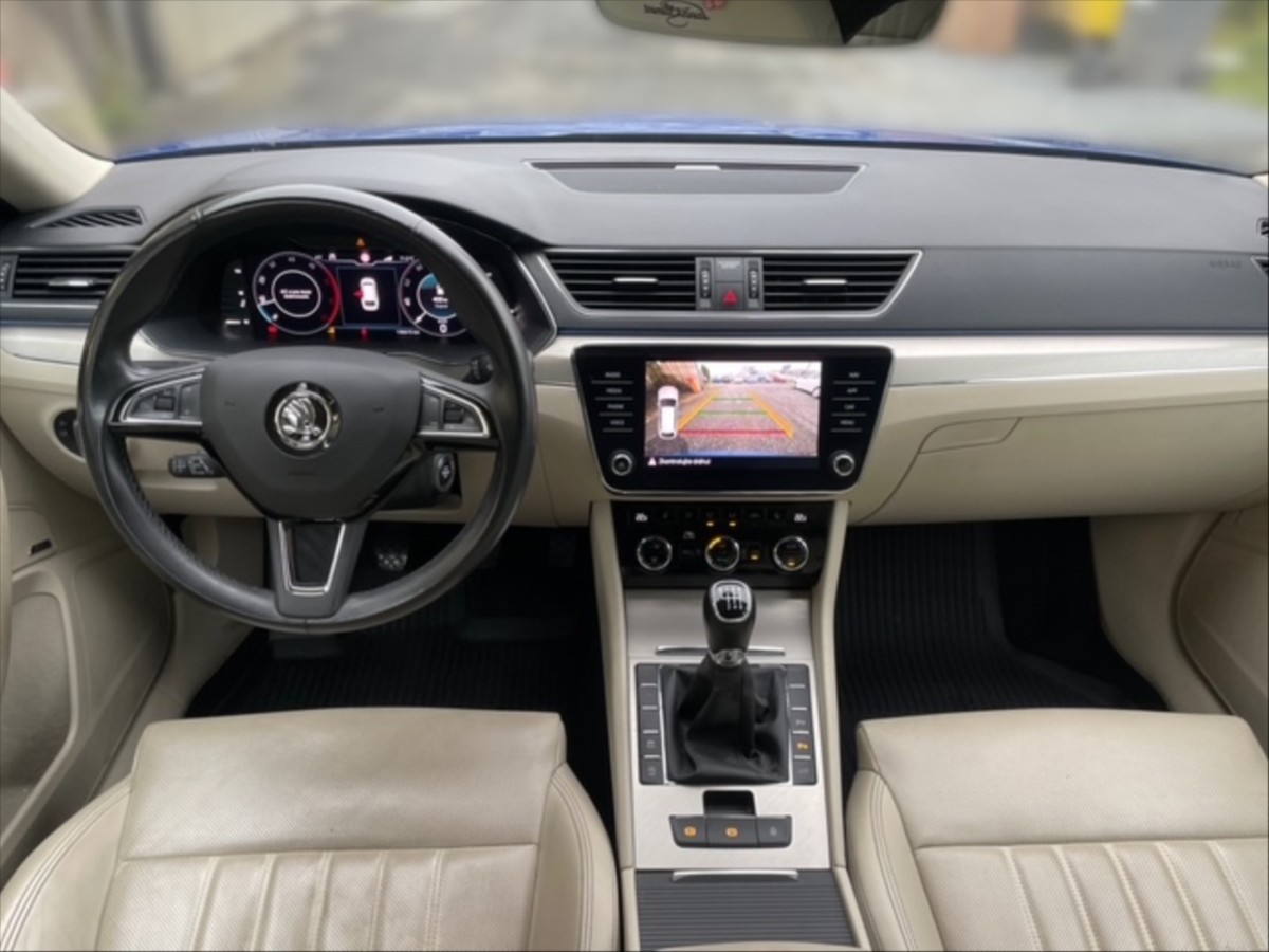Škoda Superb