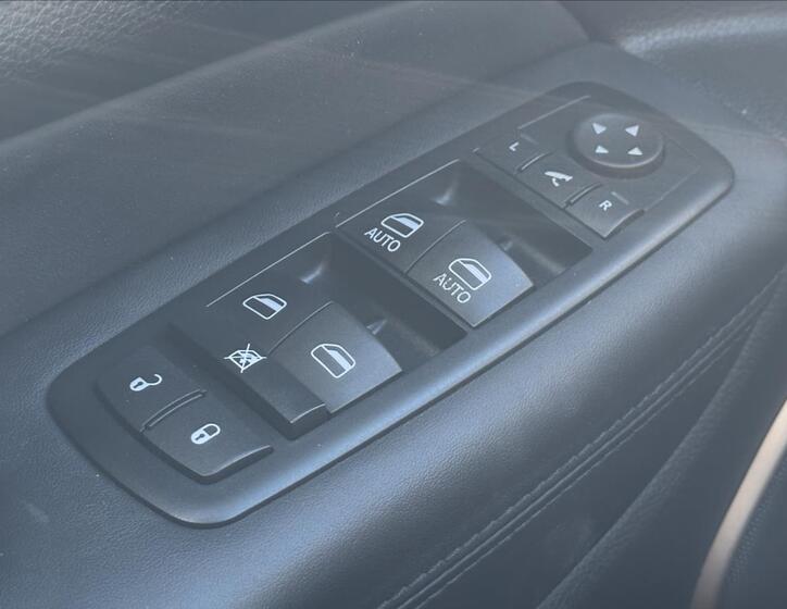 Jeep Grand Cherokee 20