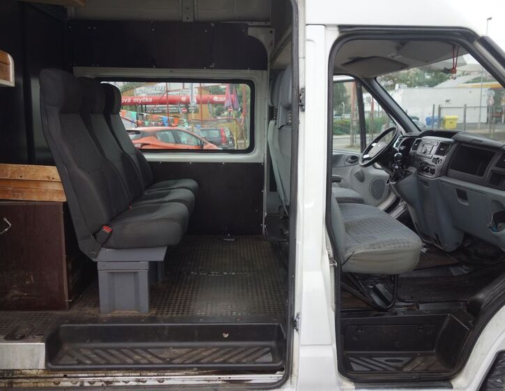 Ford Transit 21