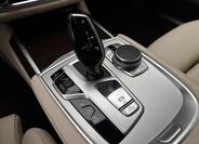 BMW Řada 7 38