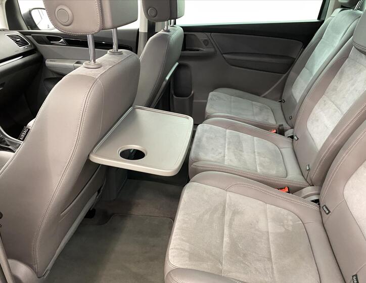 Volkswagen Sharan 6