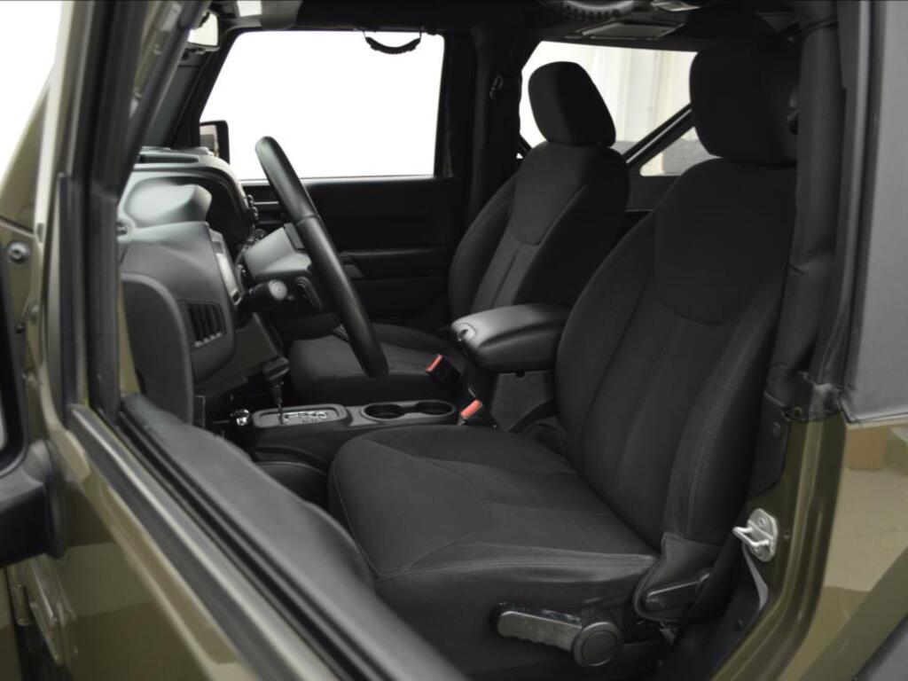 Jeep Wrangler 21