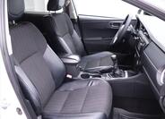 Toyota Auris 10