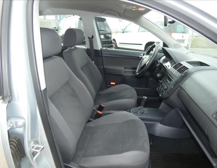 Volkswagen Polo 10