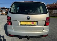 Volkswagen Touran 5