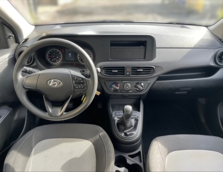 Hyundai i10 9