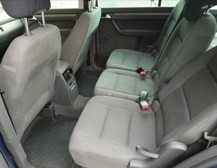 Volkswagen Touran 21