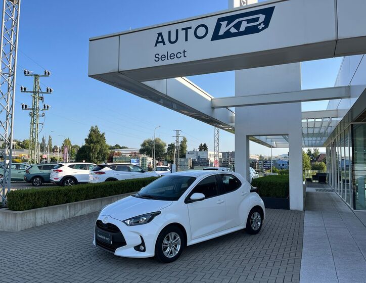 Toyota Yaris 1