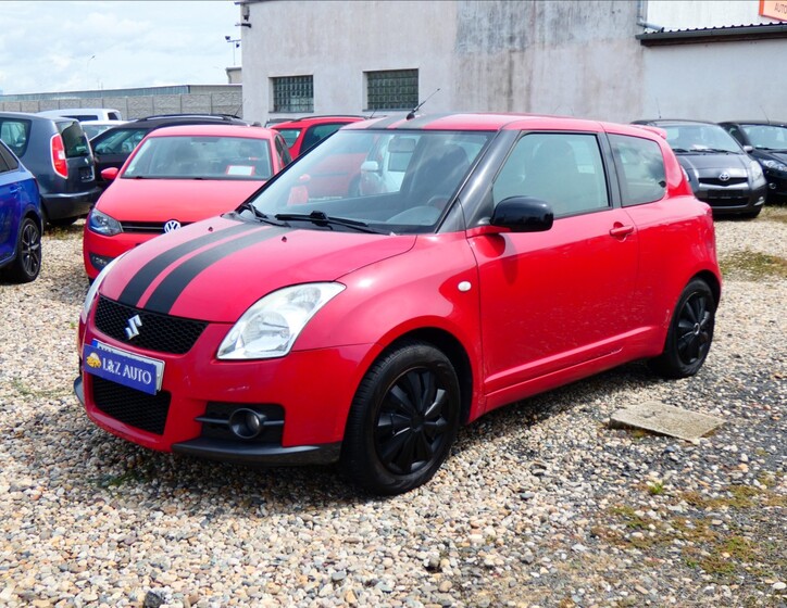 Suzuki Swift 1