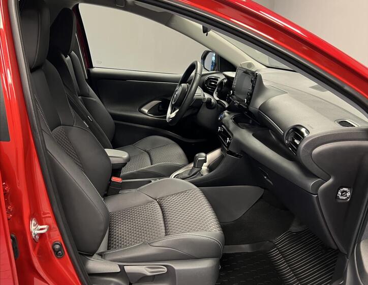 Mazda 2 7