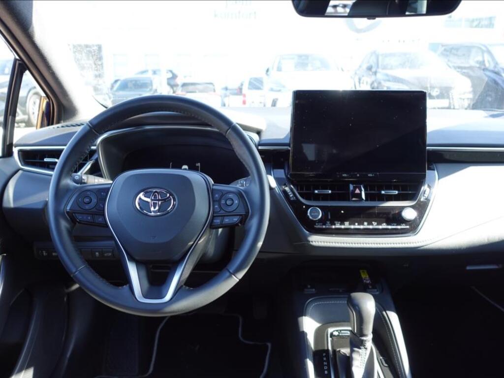 Toyota Corolla 8