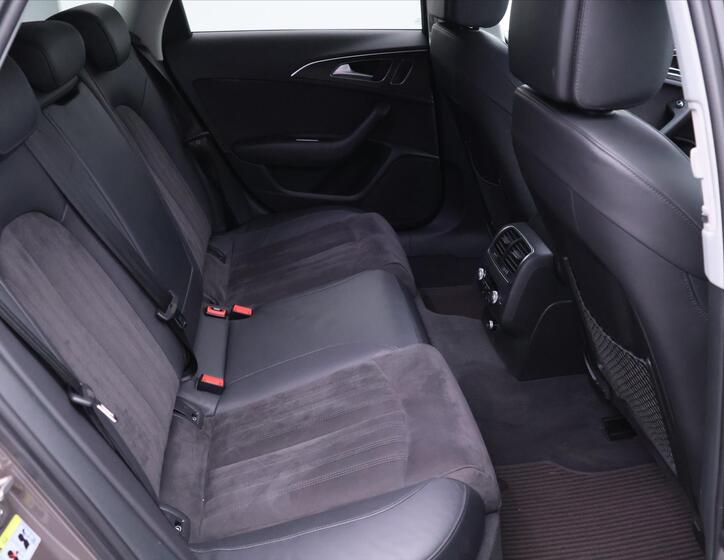 Audi A6 Allroad 16
