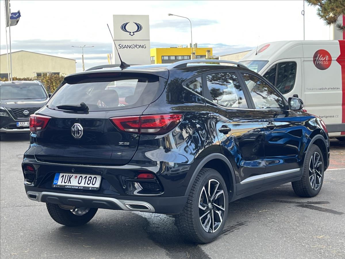MG ZS
