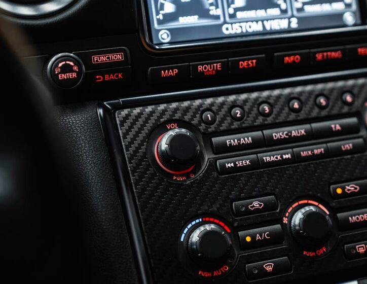 Nissan GT-R 14