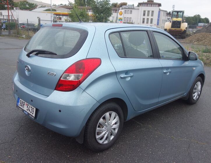 Hyundai i20 6