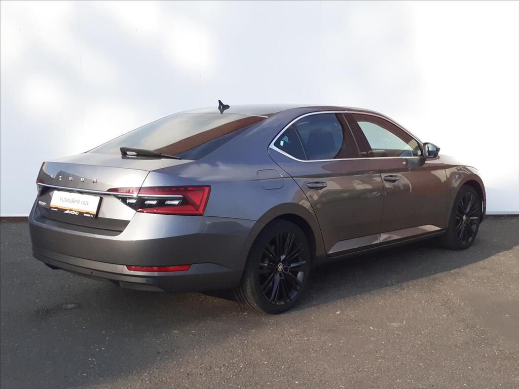 Škoda Superb 2