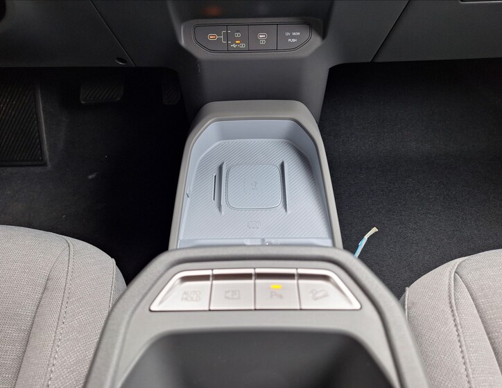 KIA EV3 10