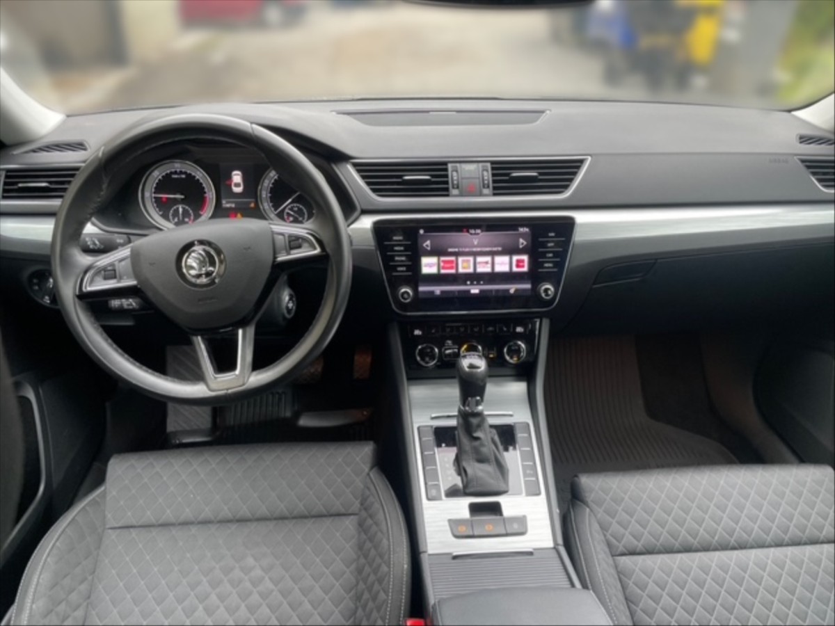 Škoda Superb