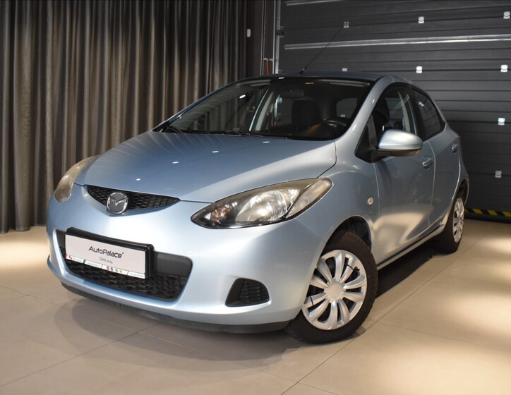Mazda 2 1