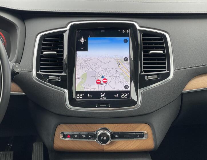 Volvo XC90 11