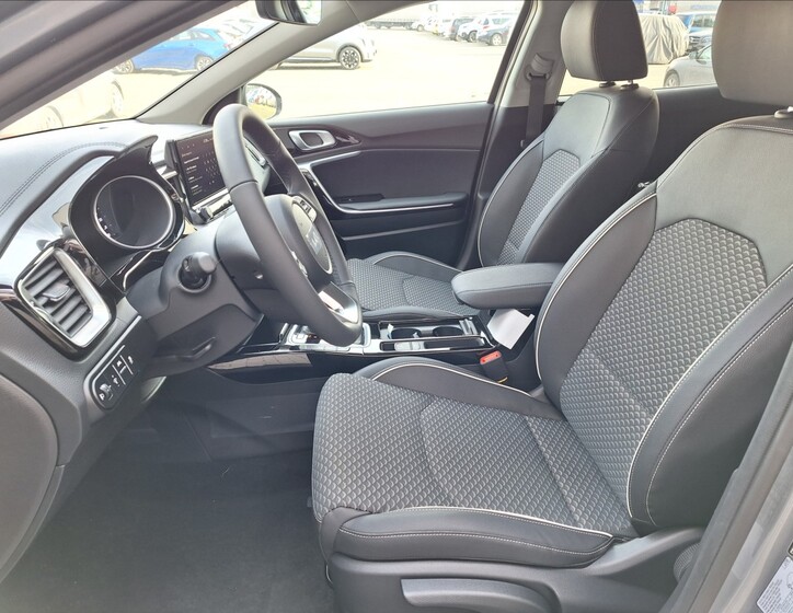 KIA XCeed 8