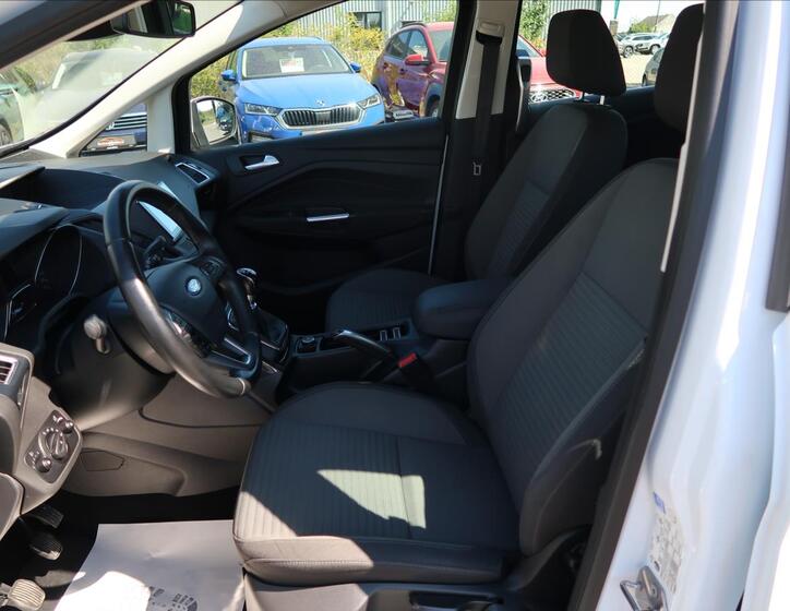 Ford Grand C-MAX 12