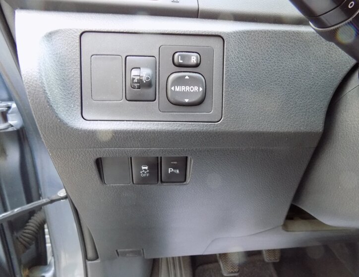 Toyota Verso 24