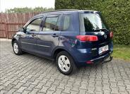 Mazda 2 4