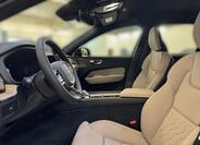 Volvo XC60 7