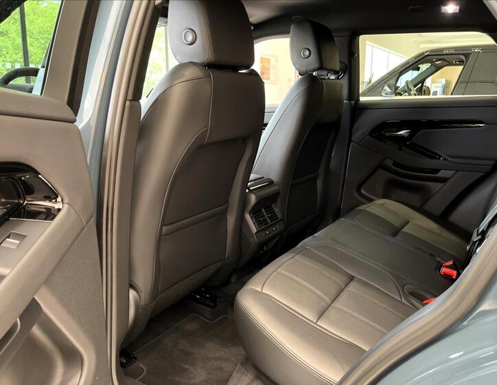 Land Rover Range Rover Evoque 33