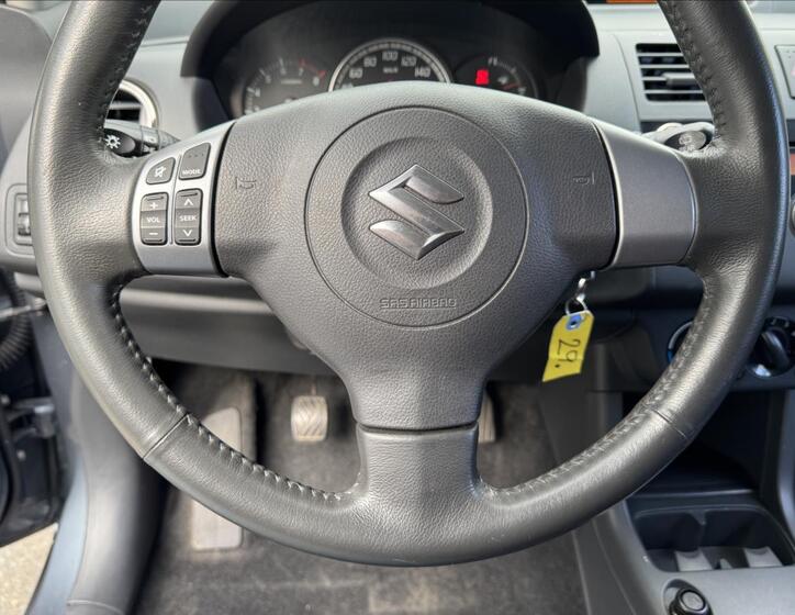 Suzuki Swift 35