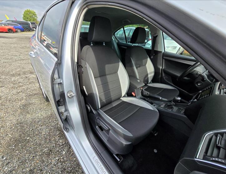Škoda Octavia 21