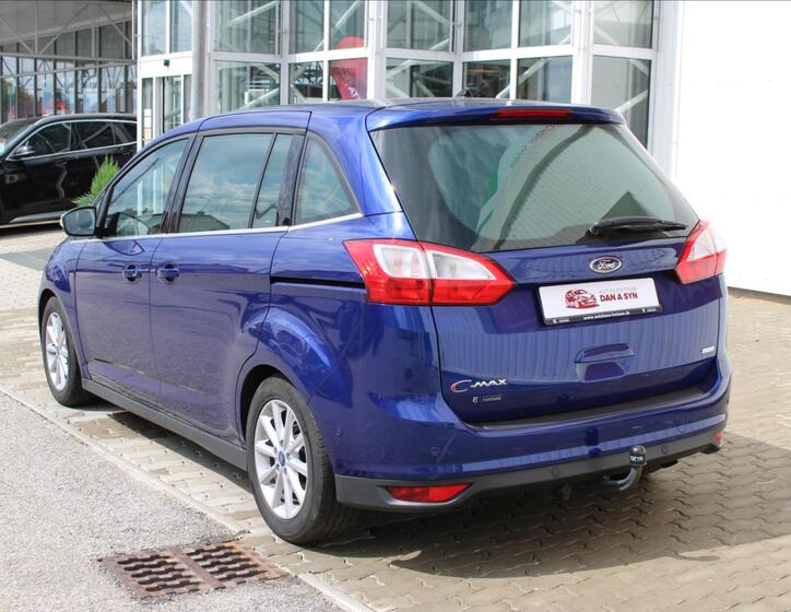 Ford Grand C-MAX 4