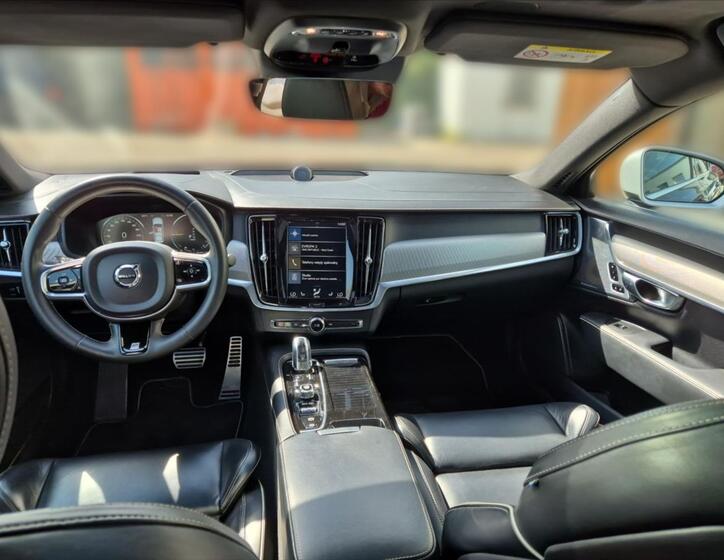 Volvo S90 9