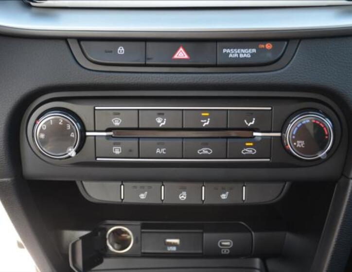 KIA Ceed 4