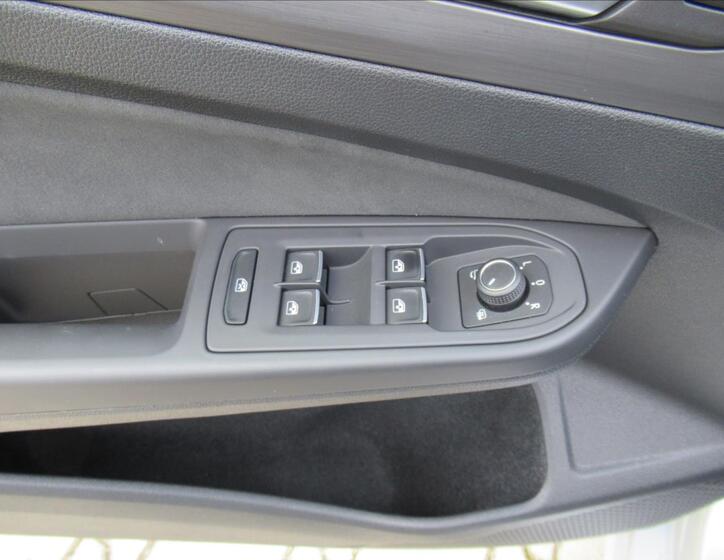 Volkswagen Golf 14