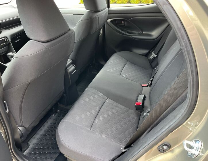 Toyota Yaris 15