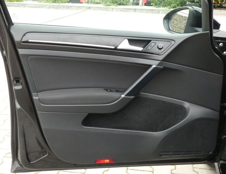 Volkswagen Golf 26