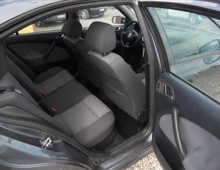 Škoda Octavia 18
