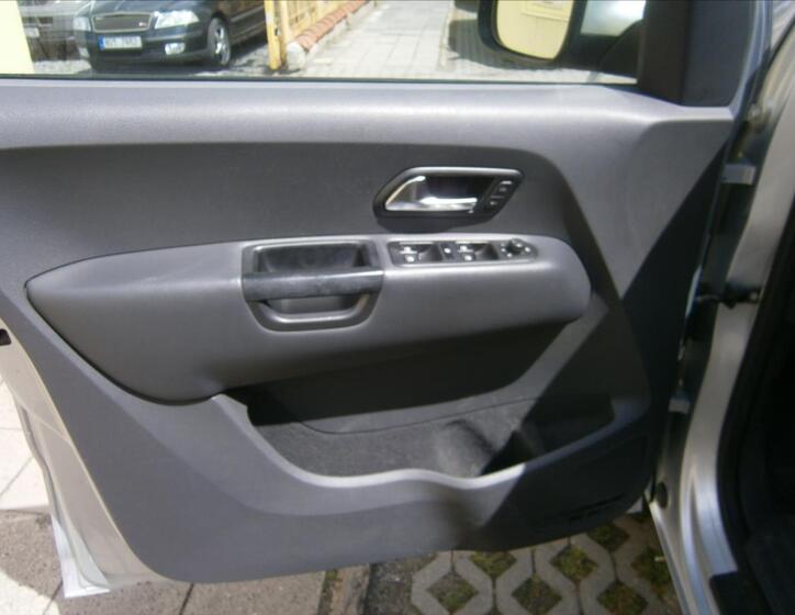 Volkswagen Amarok 8