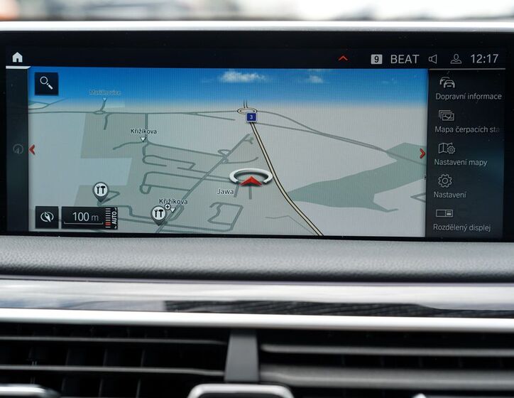 BMW Řada 7 36