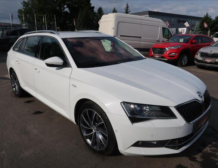 Škoda Superb 2