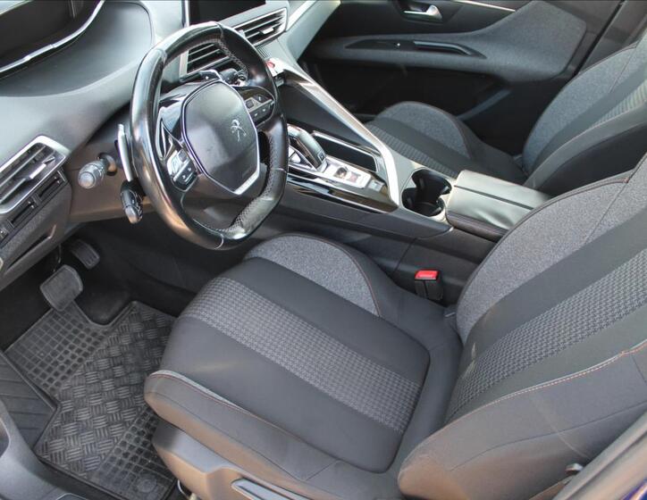 Peugeot 3008 9