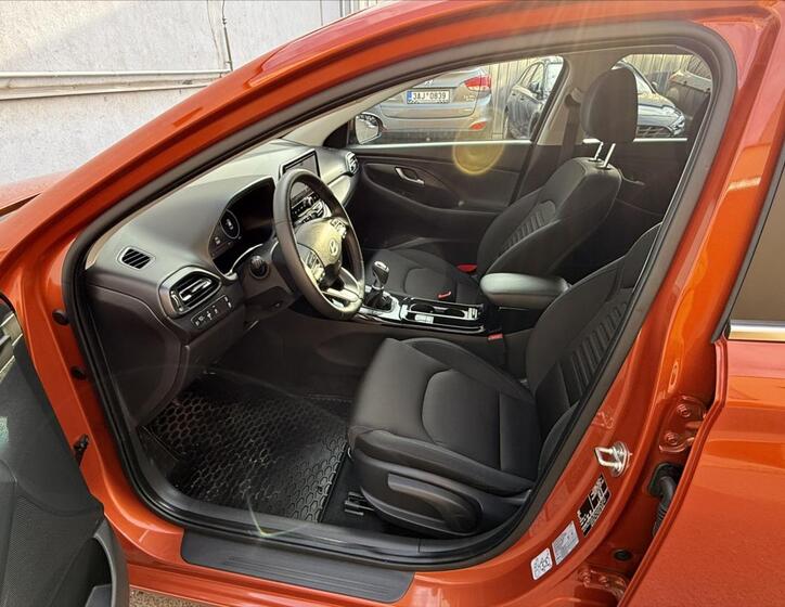 Hyundai i30 6