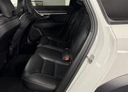 Volvo V90 8